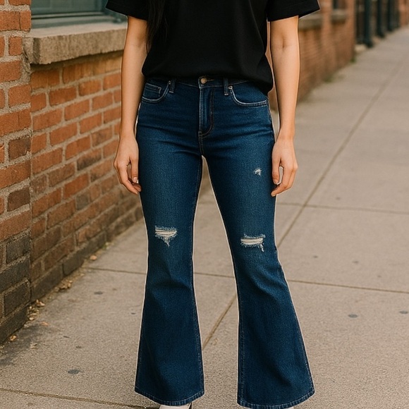 NOBO Juniors  15-17 Blue Flare Distressed Frayed Hem Elastic Waist Denim EUC - Picture 1 of 5